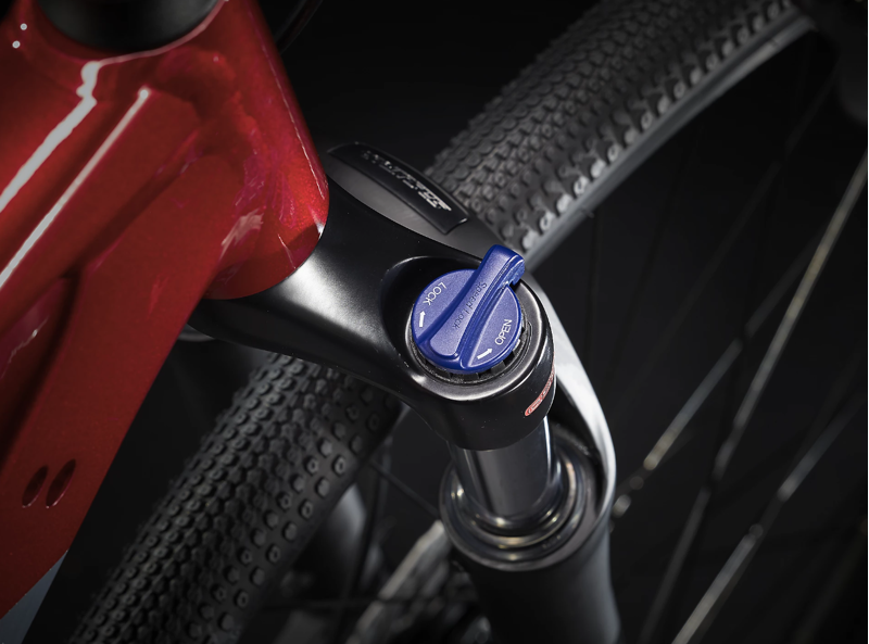 Trek Dual Sport 3 Hybrid Bike 2023 in Rage Red-1